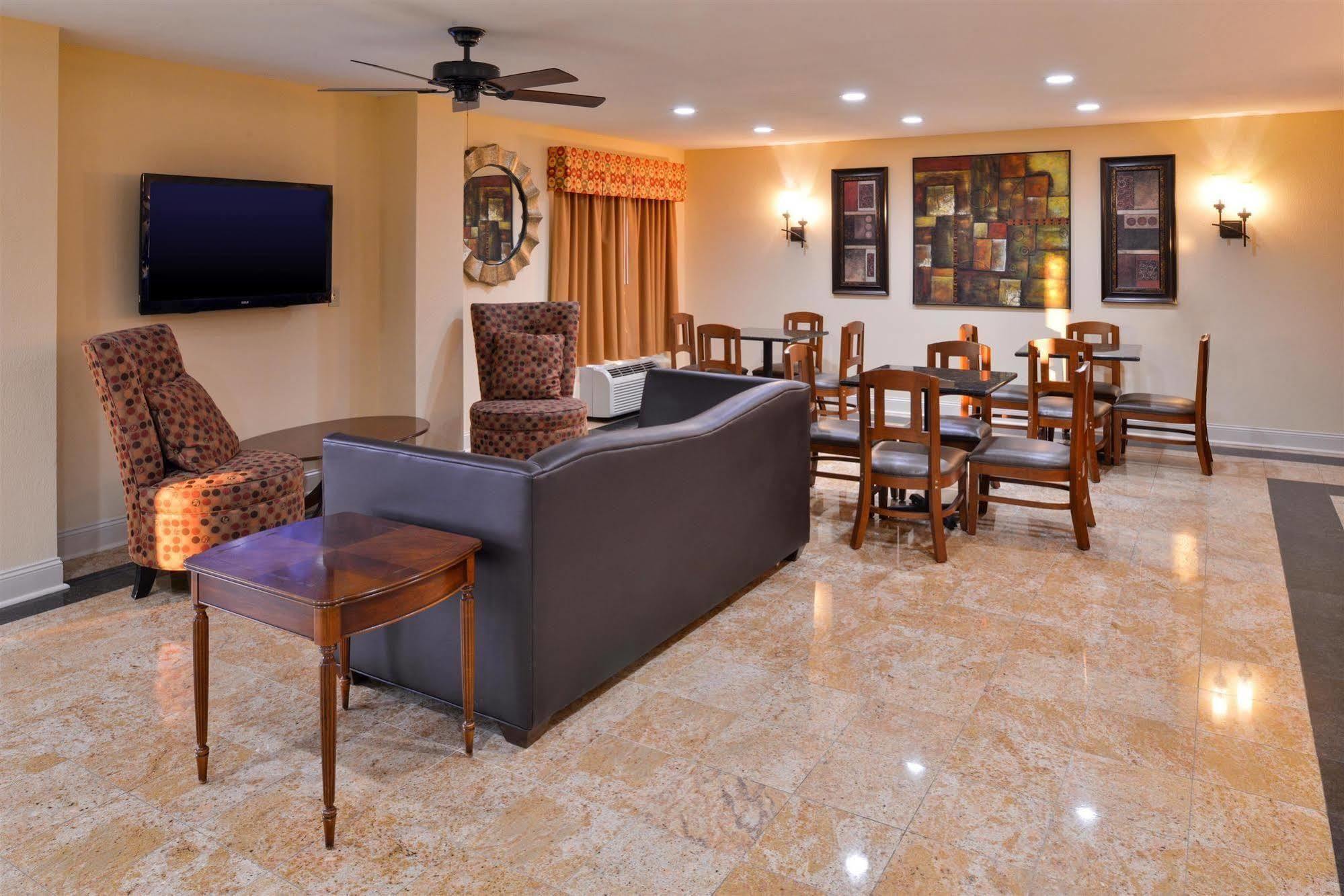 Americas Best Value Inn Tupelo Barnes Crossing Екстериор снимка