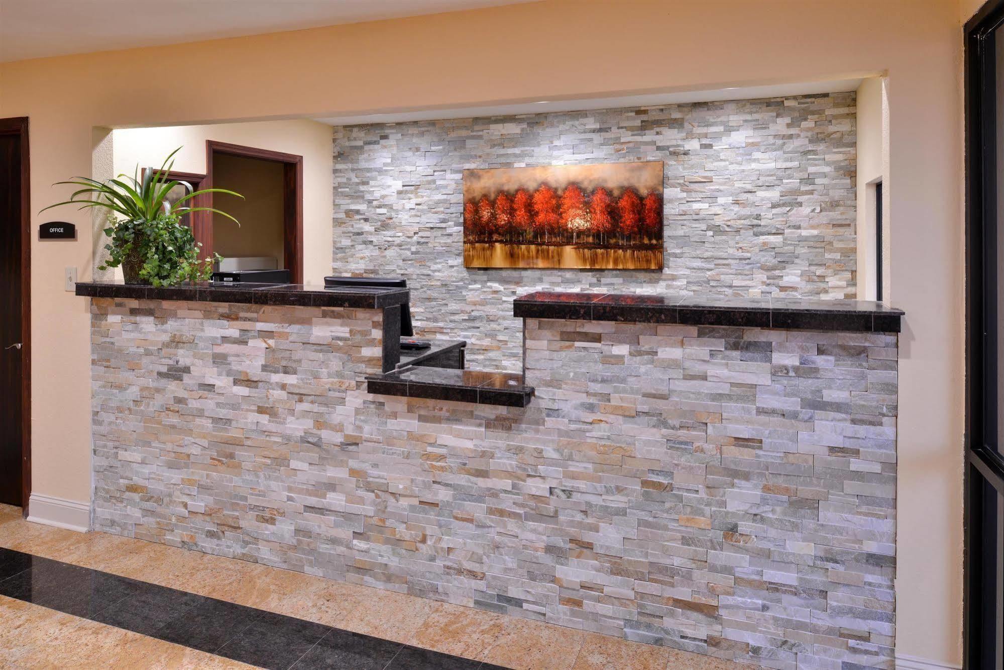 Americas Best Value Inn Tupelo Barnes Crossing Екстериор снимка